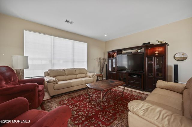 511 Skylark Drive 511, Monroe, NJ 08831