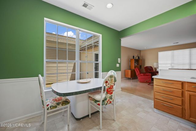 511 Skylark Drive 511, Monroe, NJ 08831
