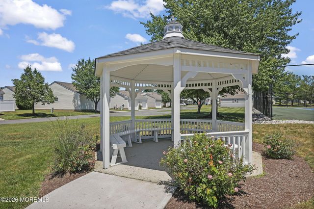 511 Skylark Drive 511, Monroe, NJ 08831