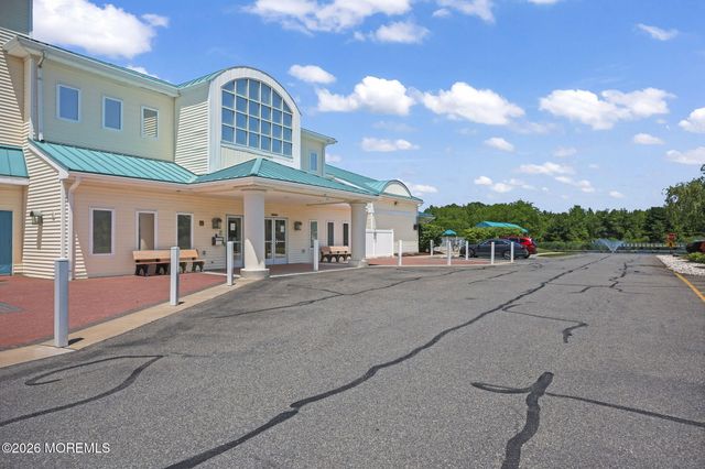 511 Skylark Drive 511, Monroe, NJ 08831