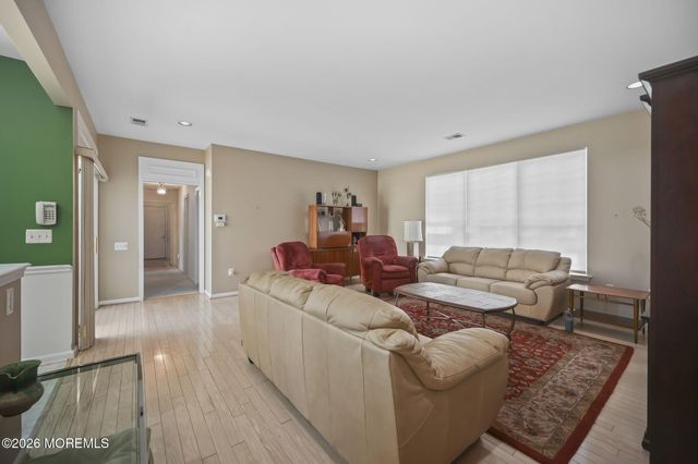 511 Skylark Drive 511, Monroe, NJ 08831