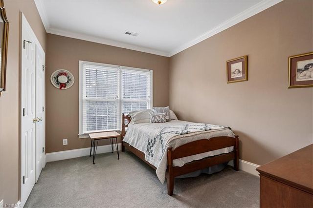 4719 Clifton Park Drive, Jamestown, NC 27282