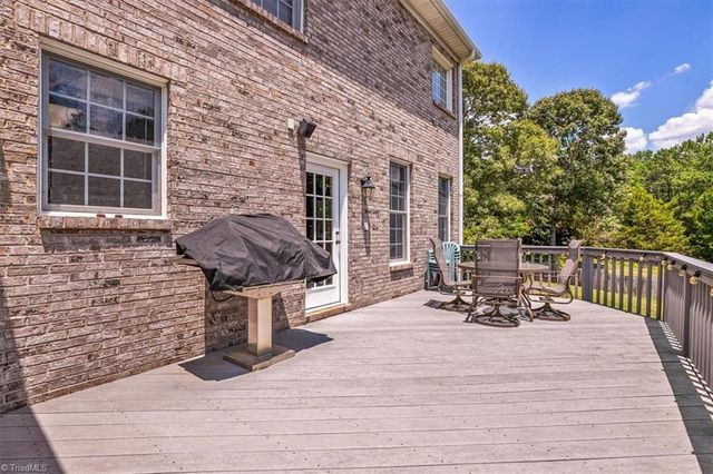 4719 Clifton Park Drive, Jamestown, NC 27282