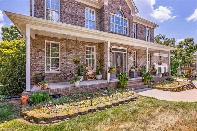 4719 Clifton Park Drive, Jamestown, NC 27282