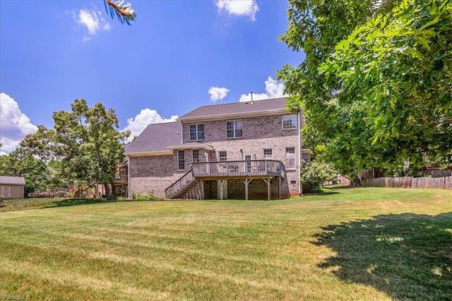 4719 Clifton Park Drive, Jamestown, NC 27282