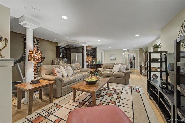 44617 Broadmoor Circle, Northville, MI 48168