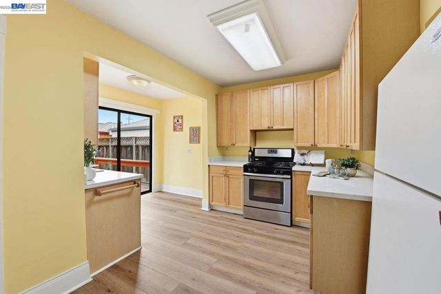 359 Parrott St, San Leandro, CA 94577