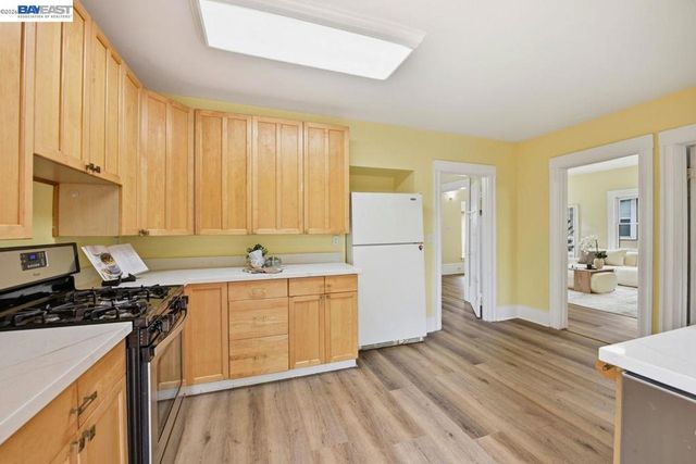 359 Parrott St, San Leandro, CA 94577