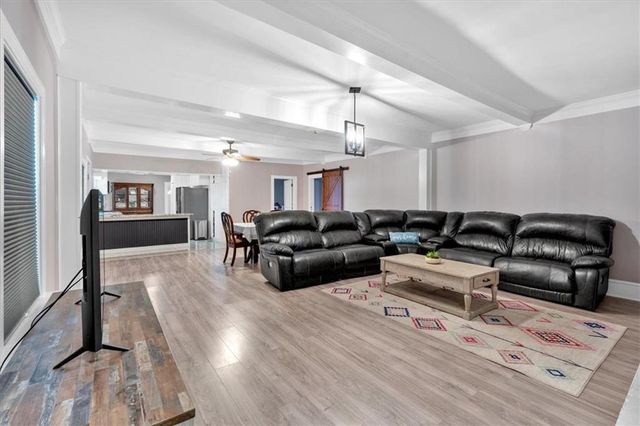 8 S Hughes SW Street, Rome, GA 30165