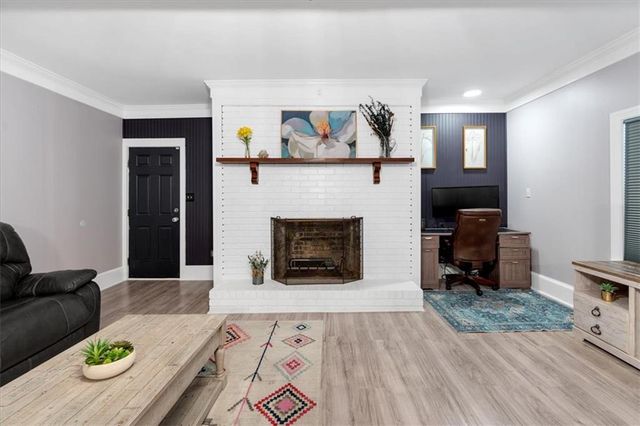 8 S Hughes SW Street, Rome, GA 30165