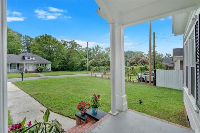 8 S Hughes SW Street, Rome, GA 30165