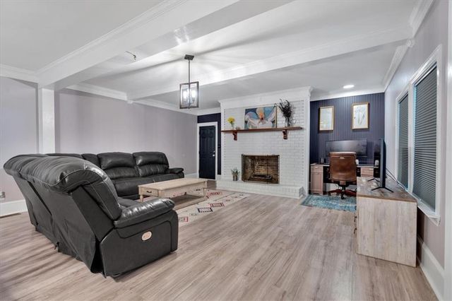 8 S Hughes SW Street, Rome, GA 30165