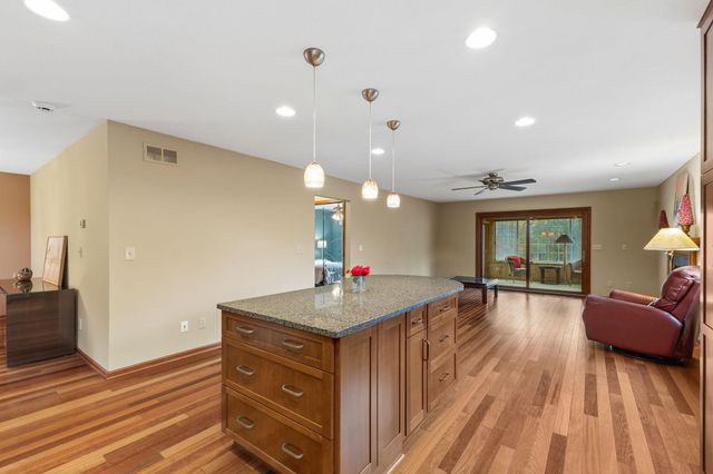 5680 Donegal Drive, Shoreview, MN 55126