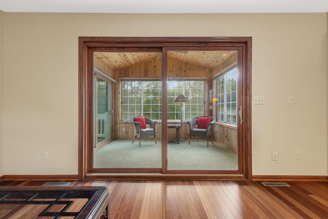 5680 Donegal Drive, Shoreview, MN 55126