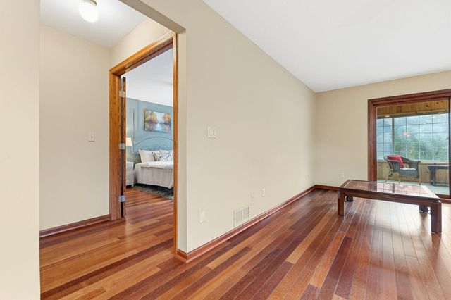 5680 Donegal Drive, Shoreview, MN 55126