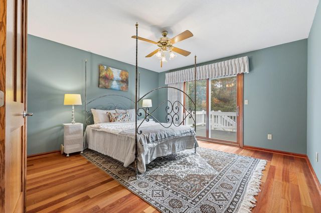 5680 Donegal Drive, Shoreview, MN 55126