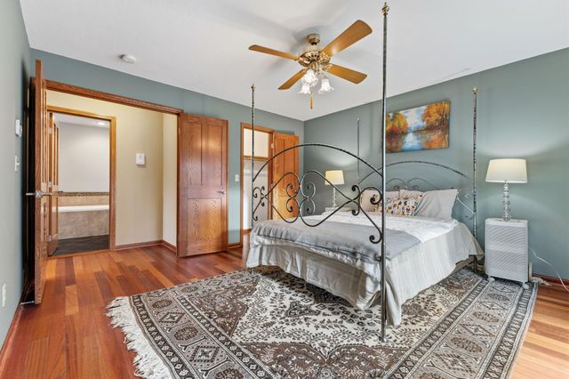 5680 Donegal Drive, Shoreview, MN 55126