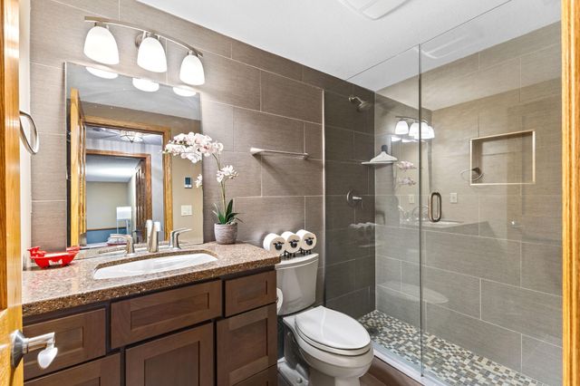 5680 Donegal Drive, Shoreview, MN 55126