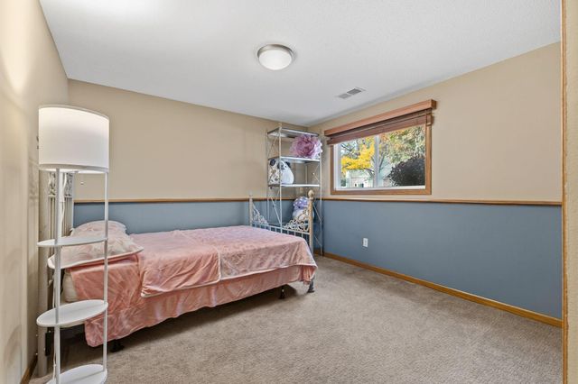 5680 Donegal Drive, Shoreview, MN 55126