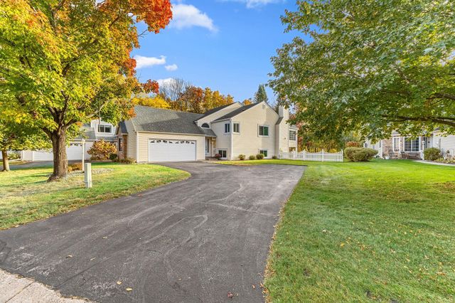 5680 Donegal Drive, Shoreview, MN 55126