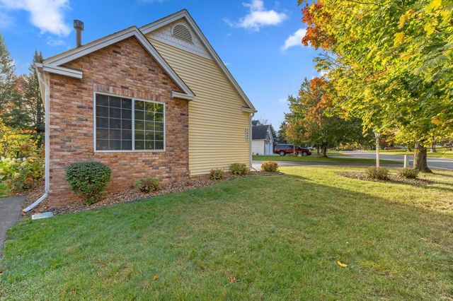 5680 Donegal Drive, Shoreview, MN 55126