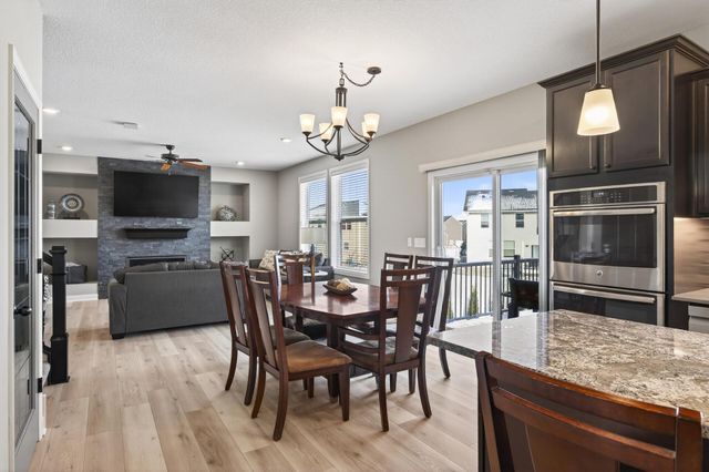 1999 Red Oak Path, Shakopee, MN 55379