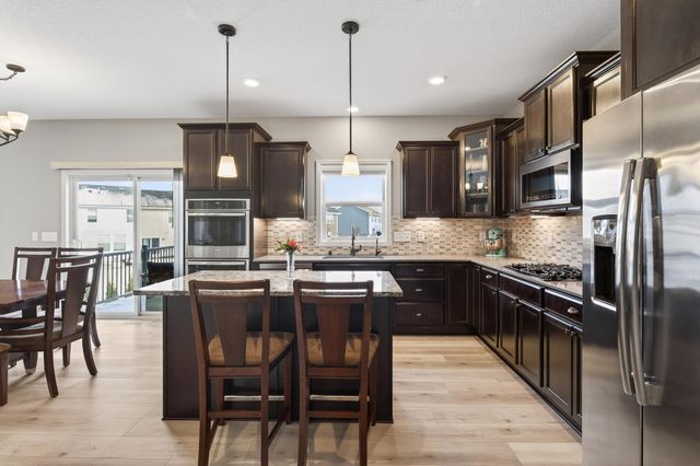 1999 Red Oak Path, Shakopee, MN 55379