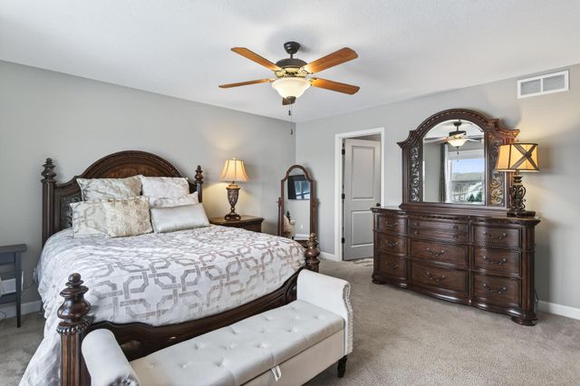 1999 Red Oak Path, Shakopee, MN 55379