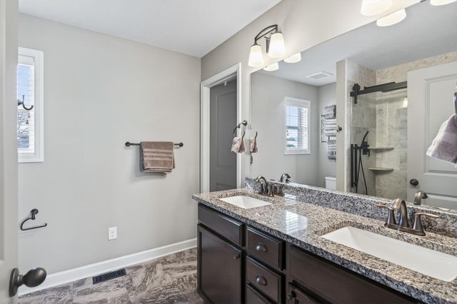 1999 Red Oak Path, Shakopee, MN 55379