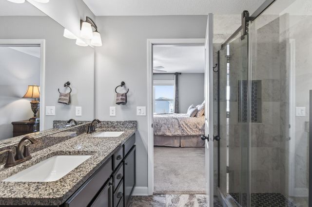 1999 Red Oak Path, Shakopee, MN 55379