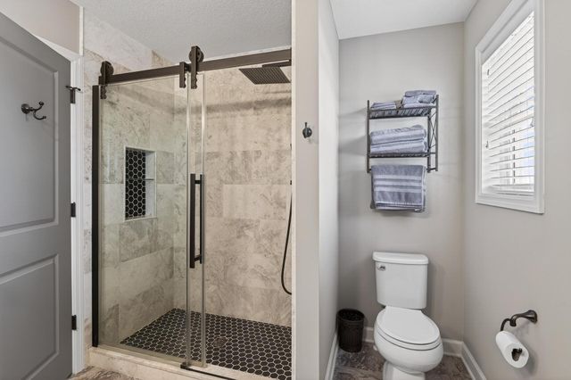 1999 Red Oak Path, Shakopee, MN 55379