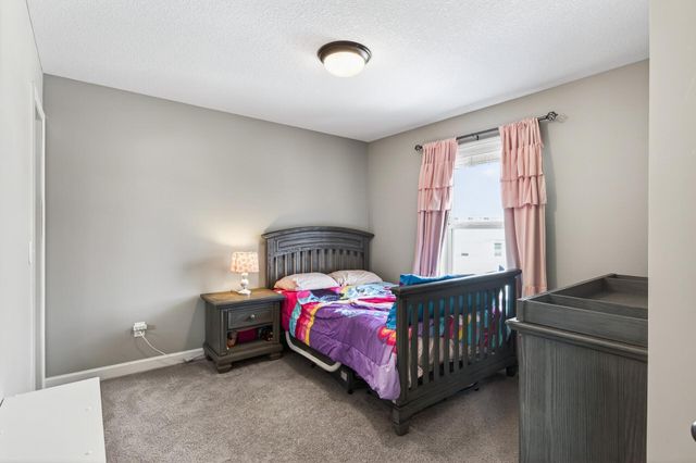 1999 Red Oak Path, Shakopee, MN 55379