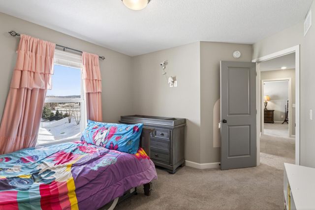 1999 Red Oak Path, Shakopee, MN 55379