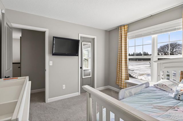 1999 Red Oak Path, Shakopee, MN 55379