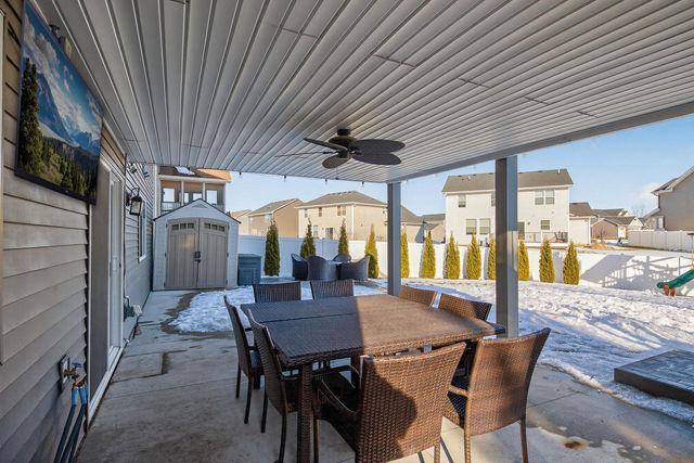 1999 Red Oak Path, Shakopee, MN 55379