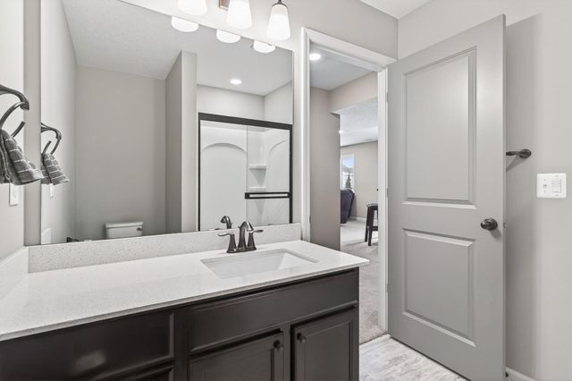 1999 Red Oak Path, Shakopee, MN 55379