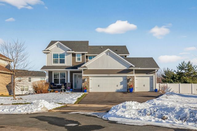 1999 Red Oak Path, Shakopee, MN 55379