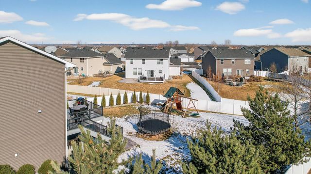 1999 Red Oak Path, Shakopee, MN 55379