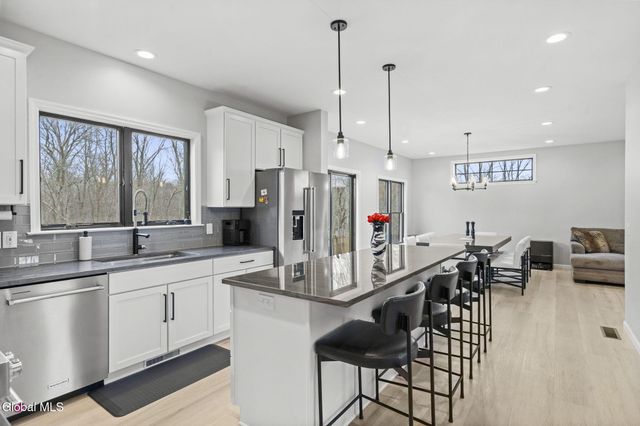 875 Ridge Road, Rensselaer, NY 12144