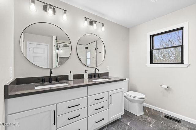 875 Ridge Road, Rensselaer, NY 12144