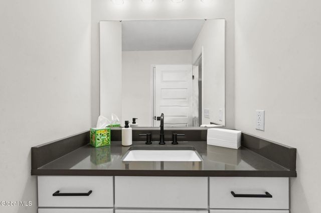 875 Ridge Road, Rensselaer, NY 12144