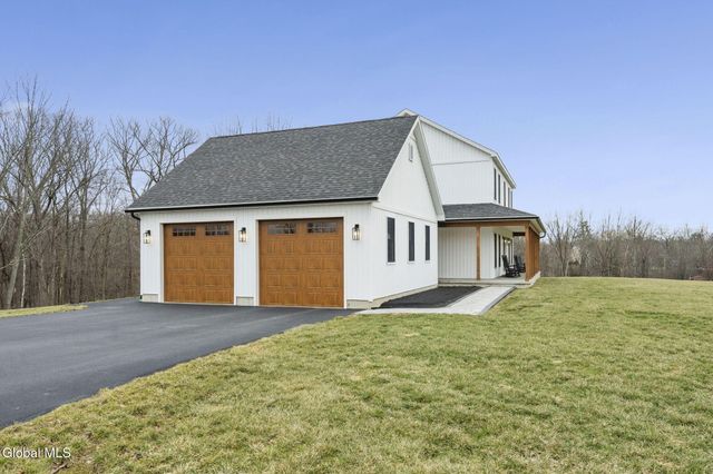 875 Ridge Road, Rensselaer, NY 12144