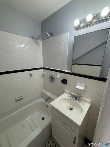 86 Birdsey Street 3R, Bridgeport, CT 06610