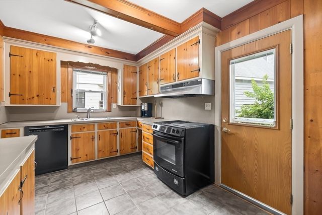 265 Main St, Melrose, MA 02176