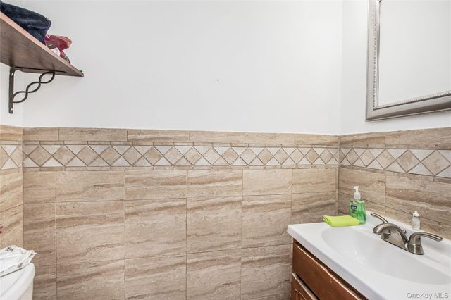 187 Woodland Avenue, Yonkers, NY 10703