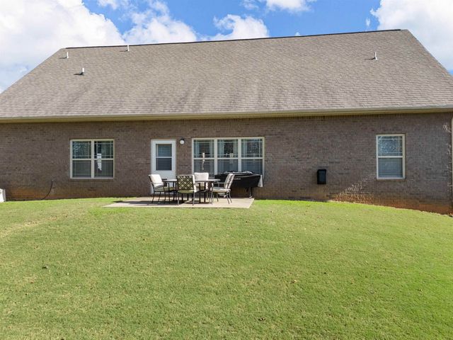 421 Slate Drive, Boiling Springs, SC 29316