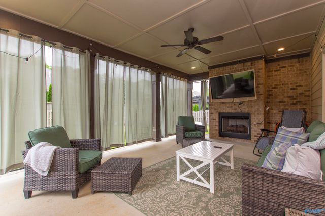 3103 Hideaway Lane, Owens Cross Roads, AL 35763
