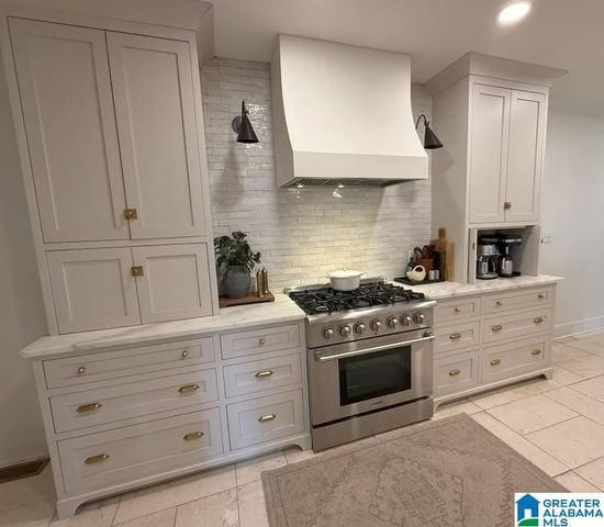 217 S NORTON AVENUE, Sylacauga, AL 35150