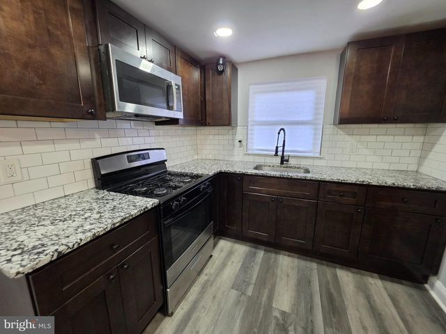 2306 N FAWN ST, Philadelphia, PA 19133