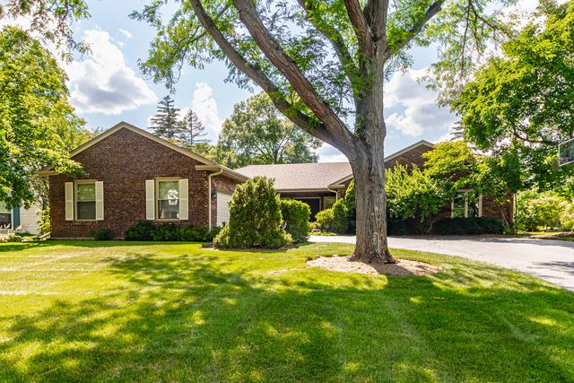 31 Fox Trail, Lincolnshire, IL 60069